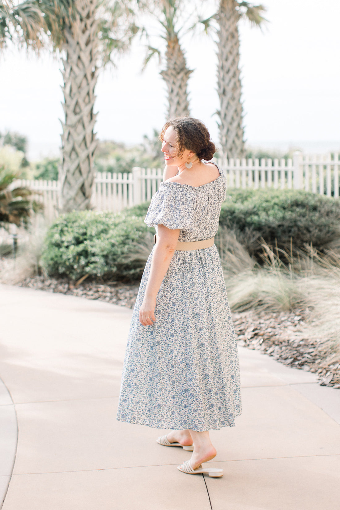 Lois Blue & White Puff Sleeve Midi