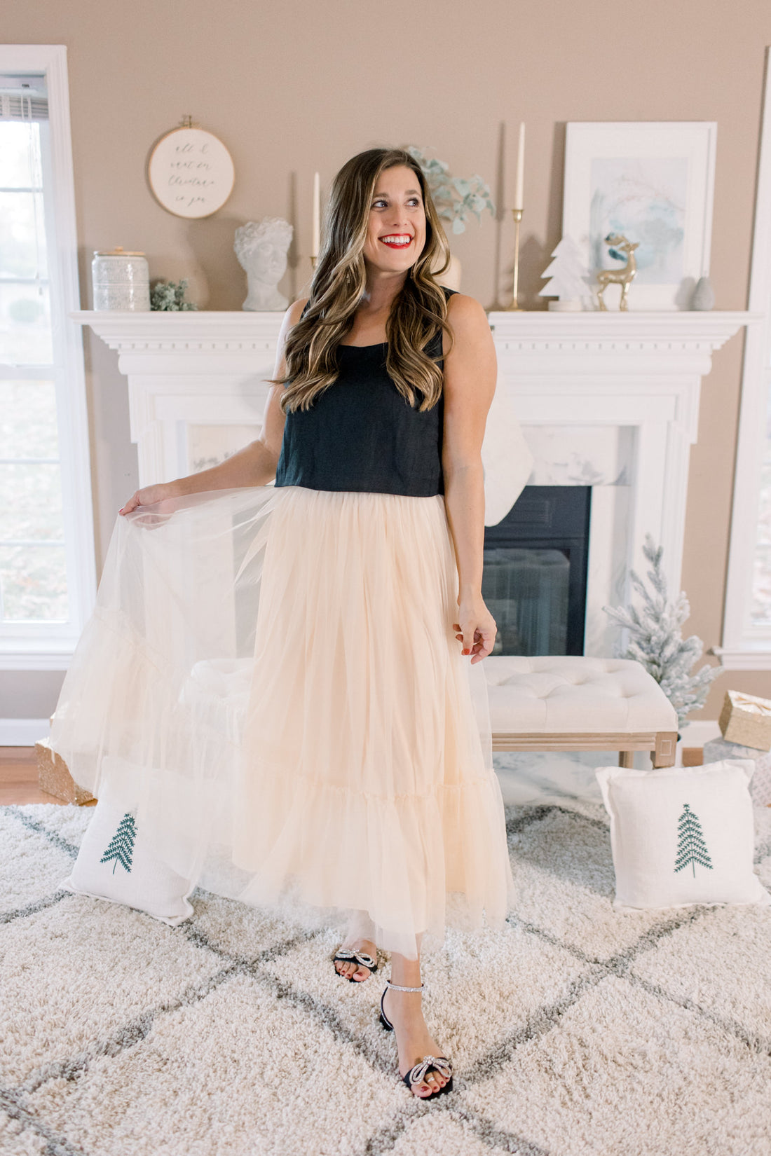 Pink tulle skirt deals black top
