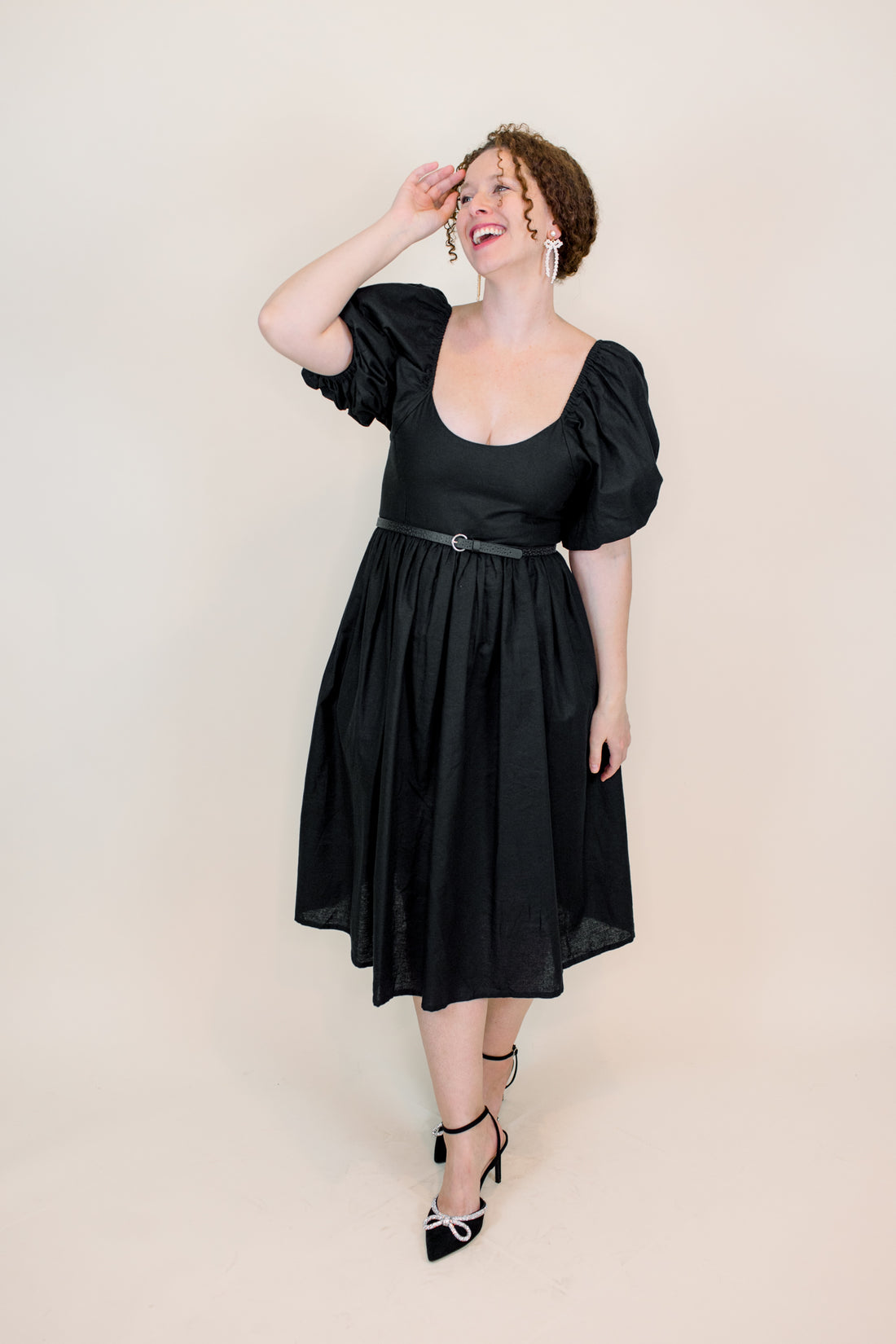 Daphne Puff Sleeve Midi Dress in Black